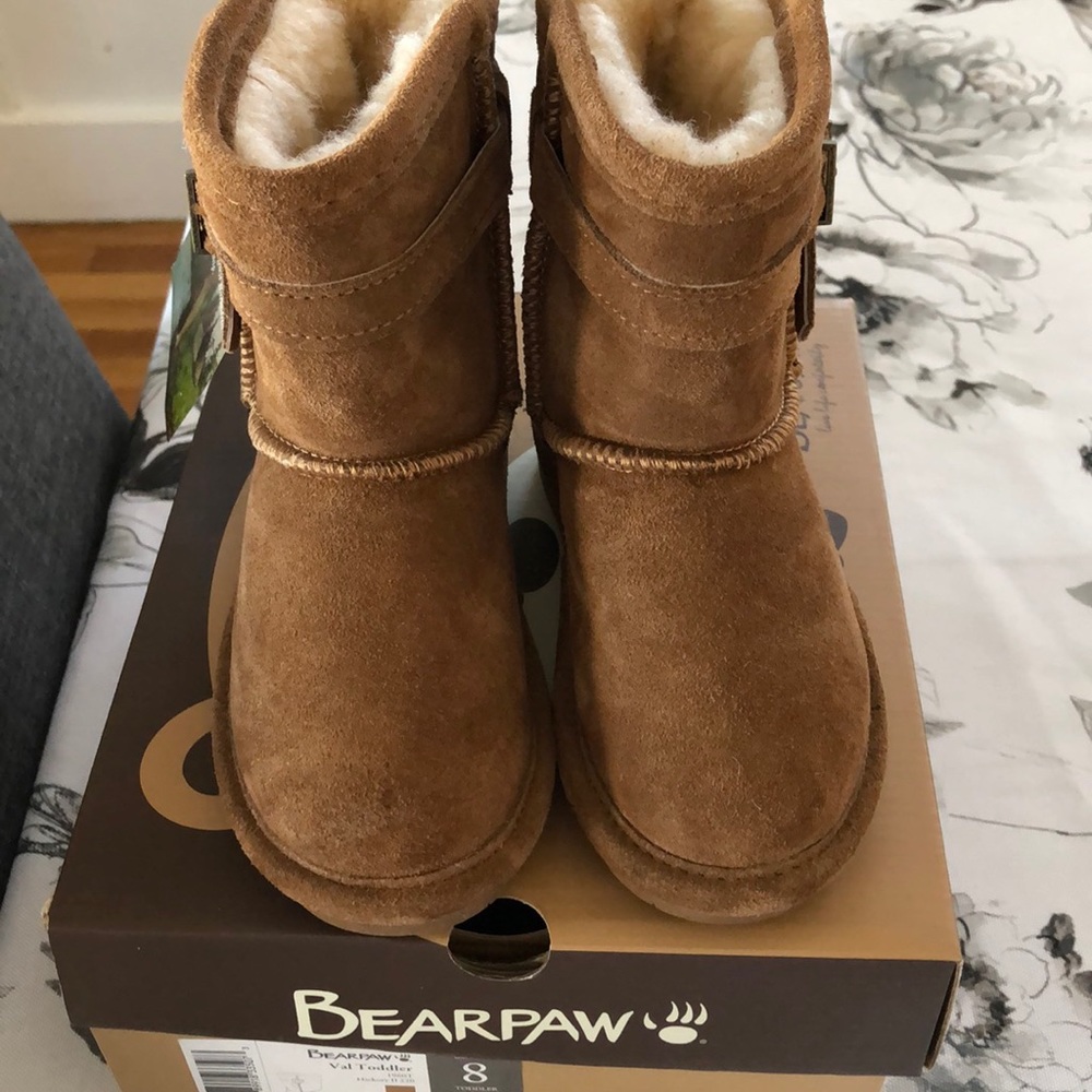 Brand New Bearpaw boots